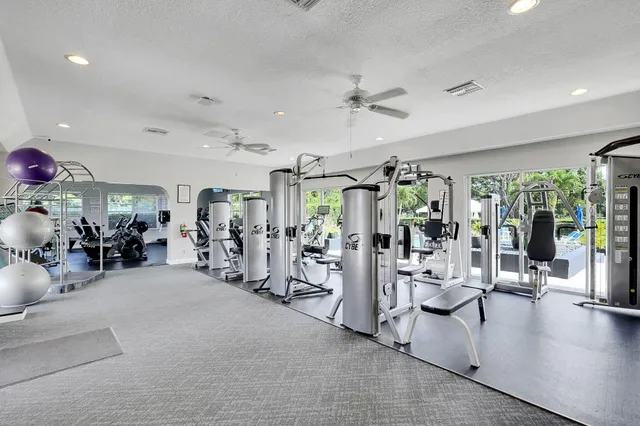 $649,000 | 3824 Southeast Fairway East, Stuart, FL 34997