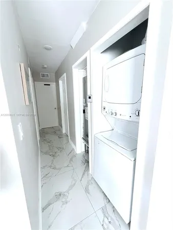 $4,999 | 11020 Southwest 42nd Terrace, Miami, FL 33165