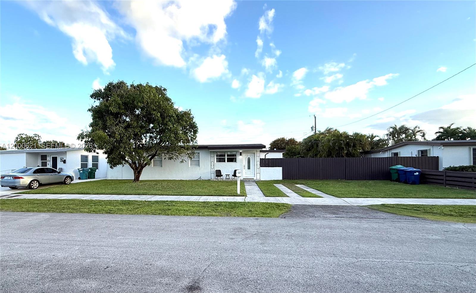11020 Southwest 42nd Terrace Miami, FL 33165 - Photo 22 of 22 a view of a basketball court