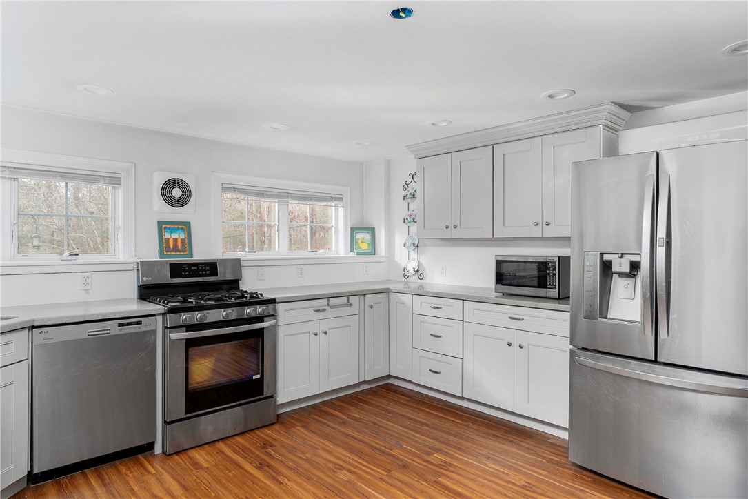 267 Widow Sweets Road Exeter, RI 02822 - Photo 23 of 46 Martha Stewart cabinetry