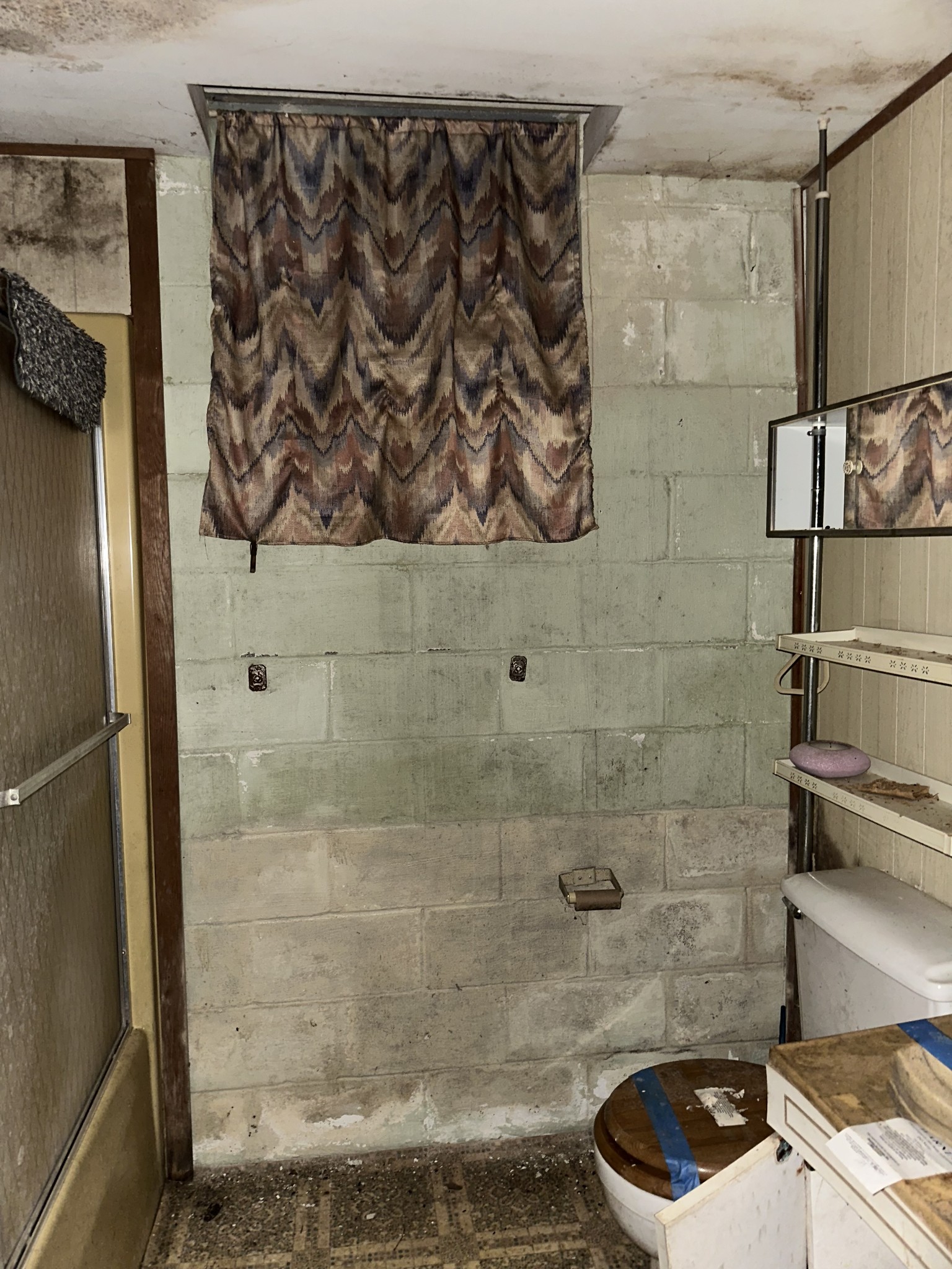 56 Gum Springs Road Lawrenceburg, TN 38464 - Photo 18 of 18 a bathroom with a shower