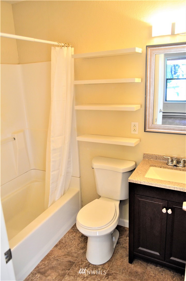472 Centralia Alpha Road Chehalis, WA 98532 - Photo 13 of 16 Gallery Image 13