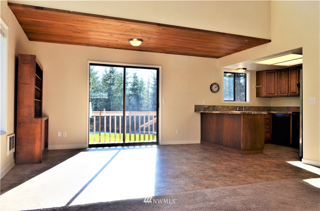 472 Centralia Alpha Road Chehalis, WA 98532 - Photo 7 of 16 Gallery Image 7