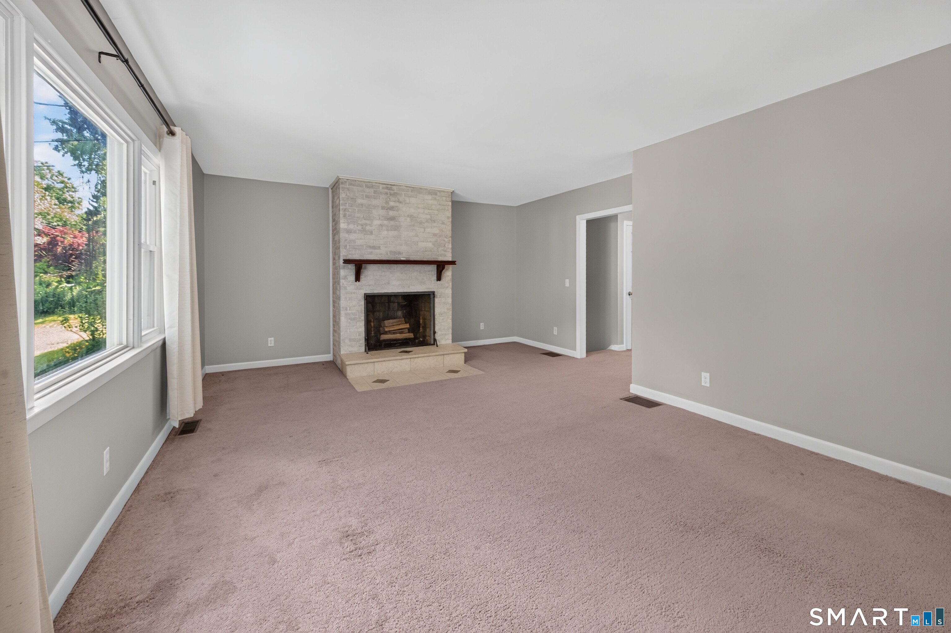 25 Berry Road East Haddam, CT 06423 - Photo 5 of 36