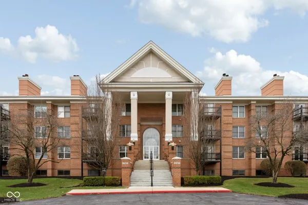 $300,000 | 8650 Jaffa Ct W Drive, Unit 14, Indianapolis, IN 46260
