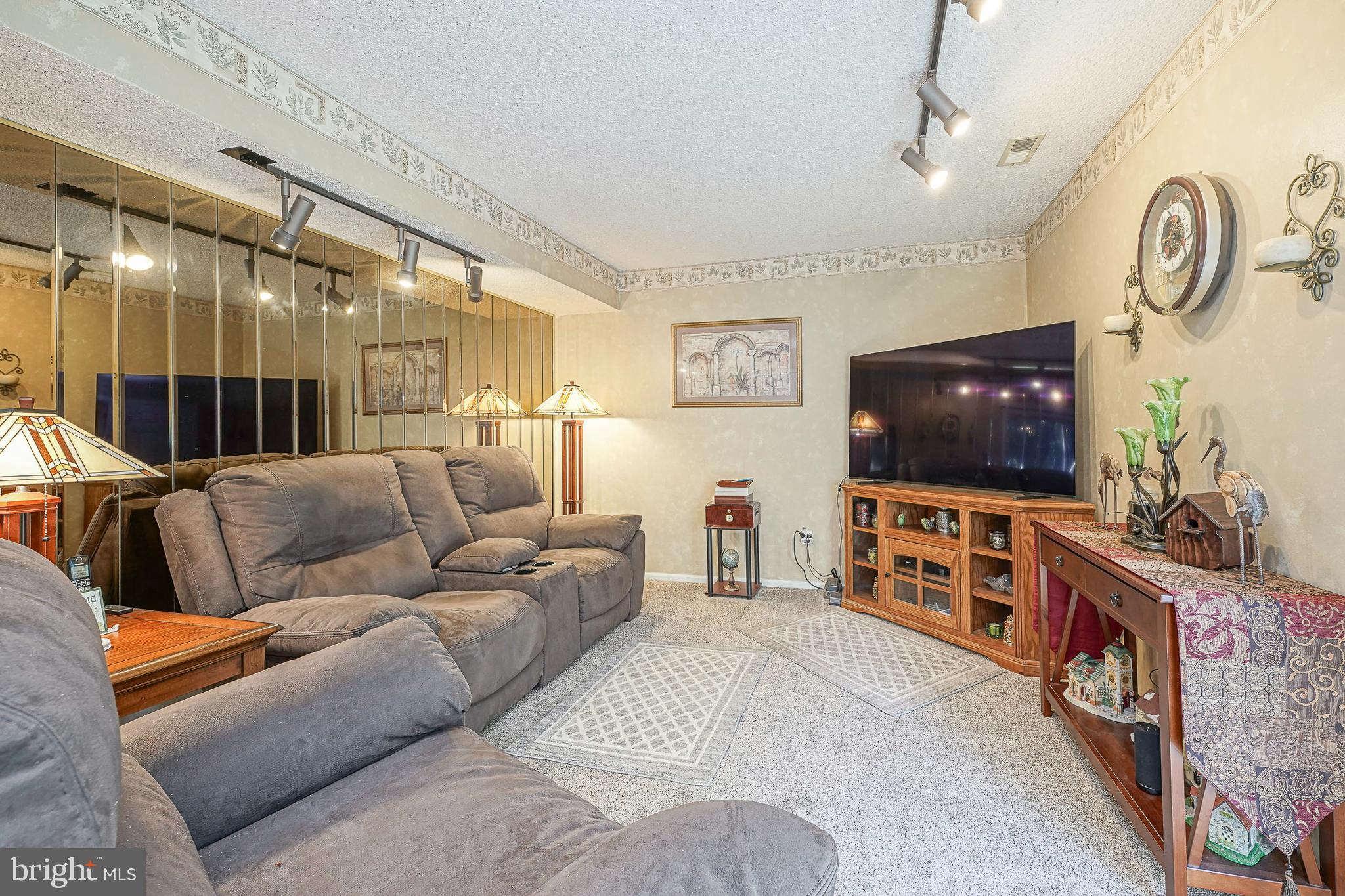 38 Winfield Road Sicklerville, NJ 08081 - Photo 5 of 33 Gallery Image 5
