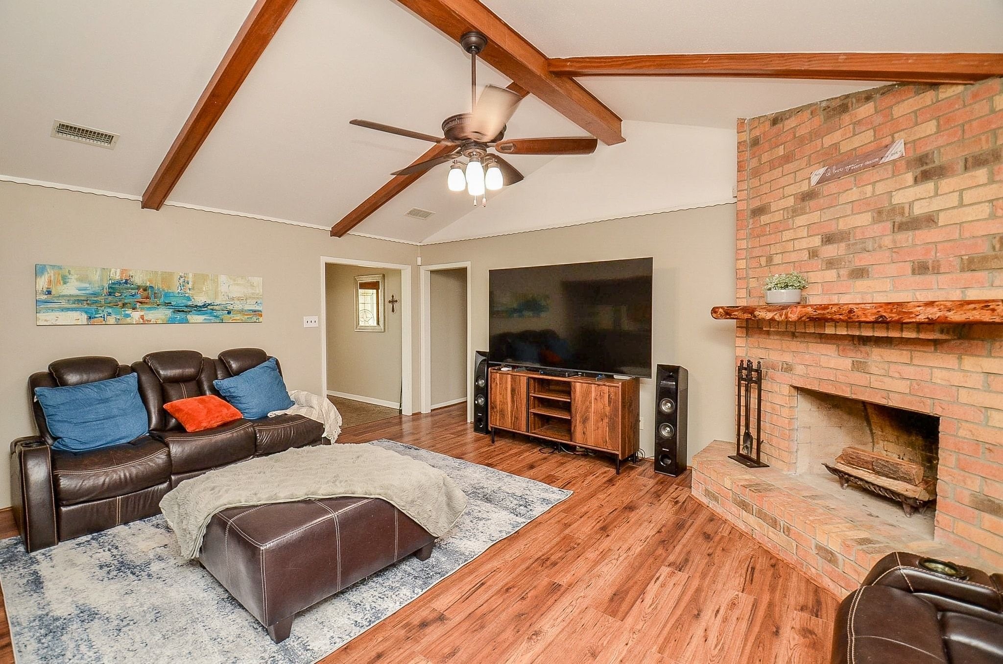 2500 County Road 62 Rosharon, TX 77583 - Photo 12 of 48 a bedroom with furniture and a flat screen tv