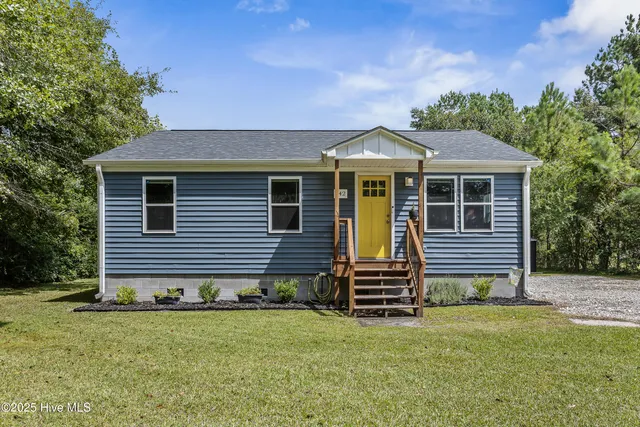 $210,000 | 242 Walton Road, Midway Park, NC 28544