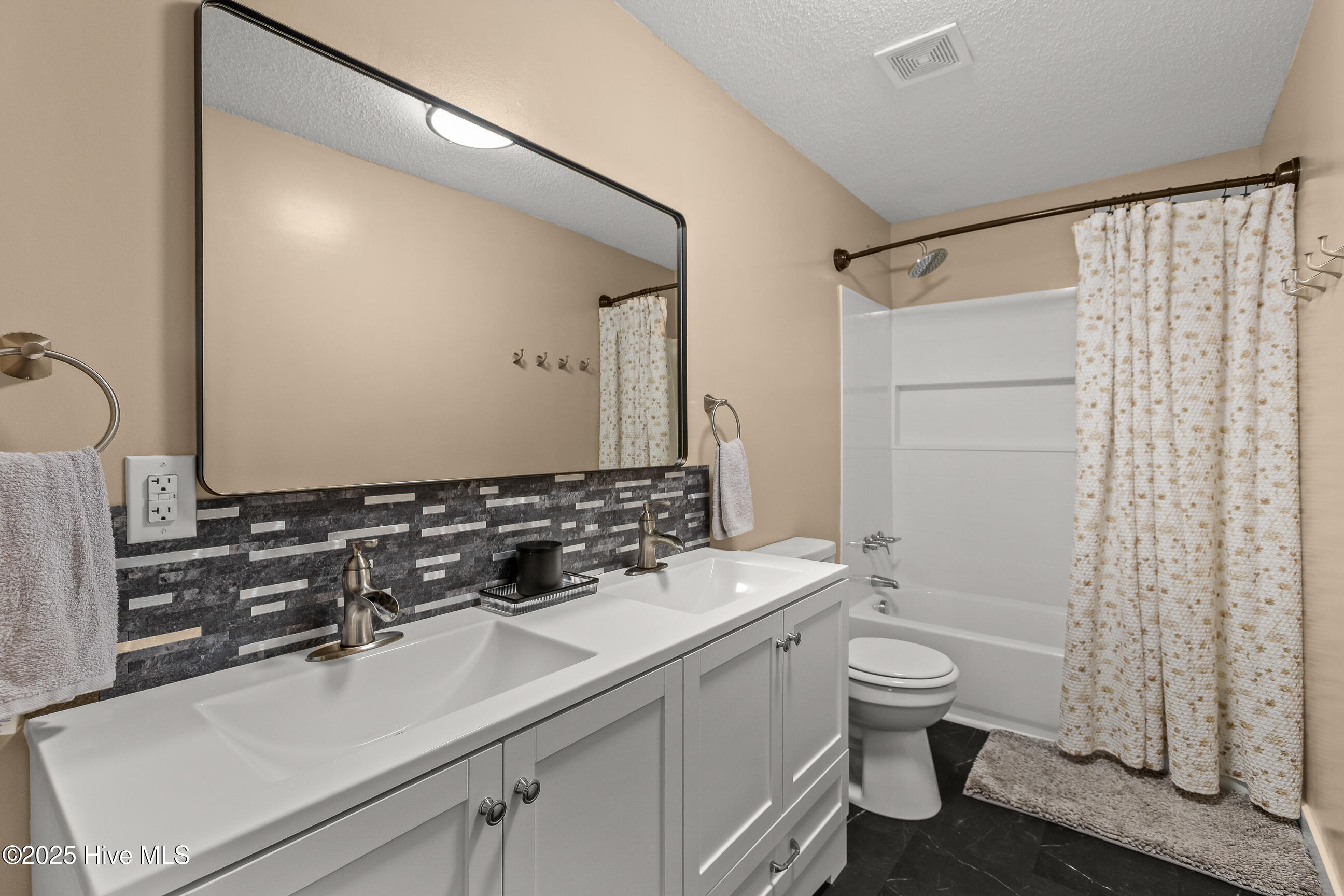 242 Walton Road Midway Park, NC 28544 - Photo 15 of 24 15