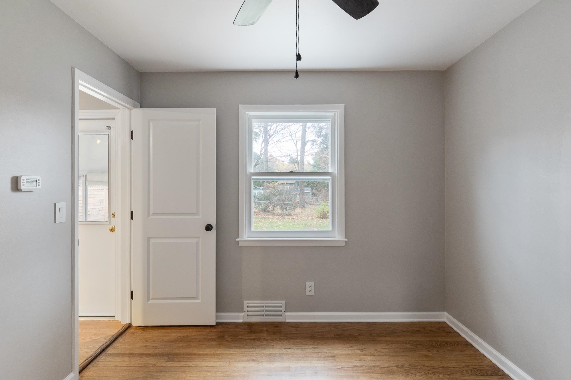 149 Shore Road Burlington, VT 05408 - Photo 14 of 35