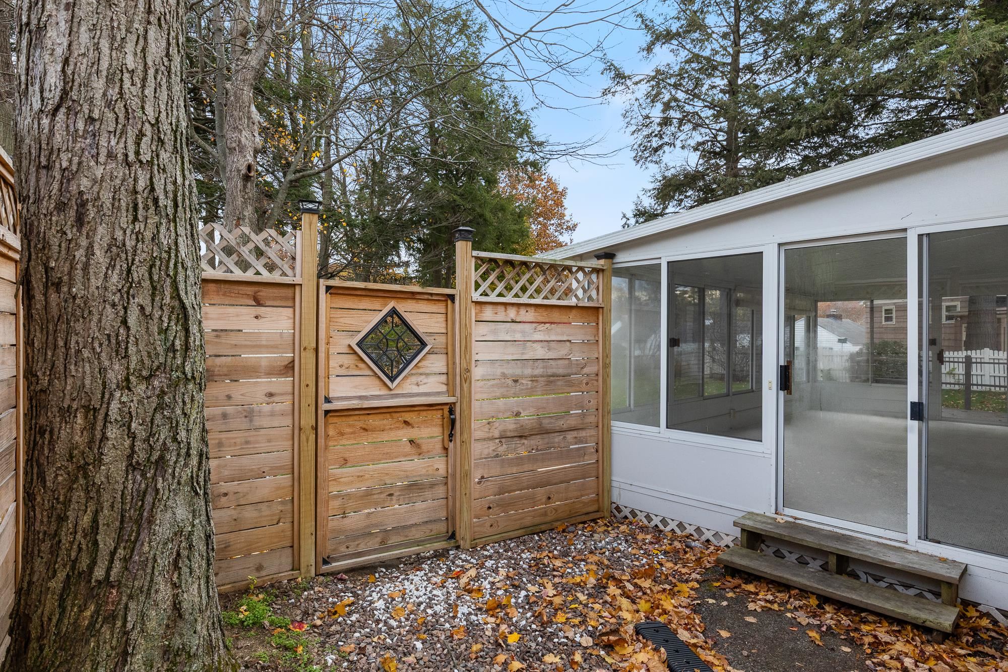 149 Shore Road Burlington, VT 05408 - Photo 22 of 35