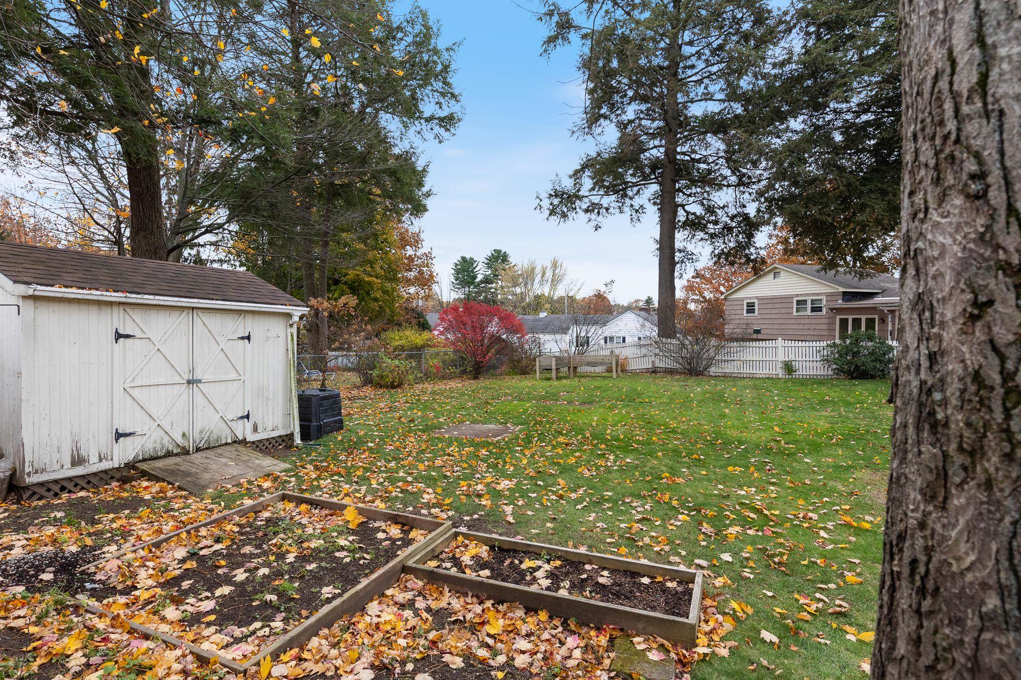 149 Shore Road Burlington, VT 05408 - Photo 25 of 35