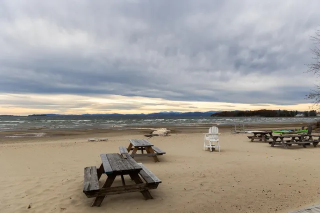 $485,000 | 149 Shore Road, Burlington, VT 05408