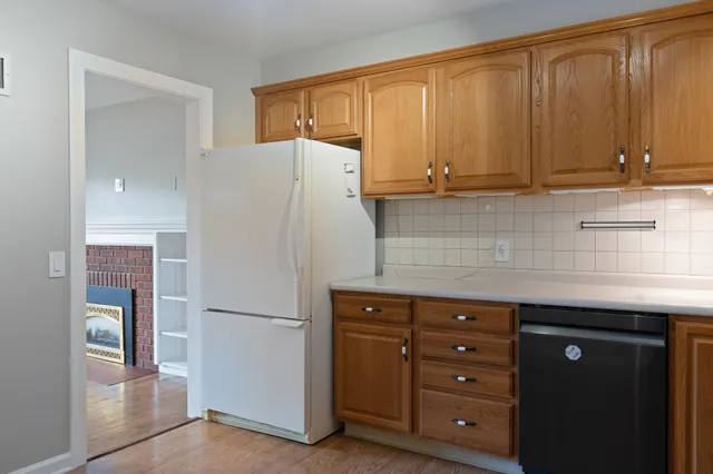 $485,000 | 149 Shore Road, Burlington, VT 05408