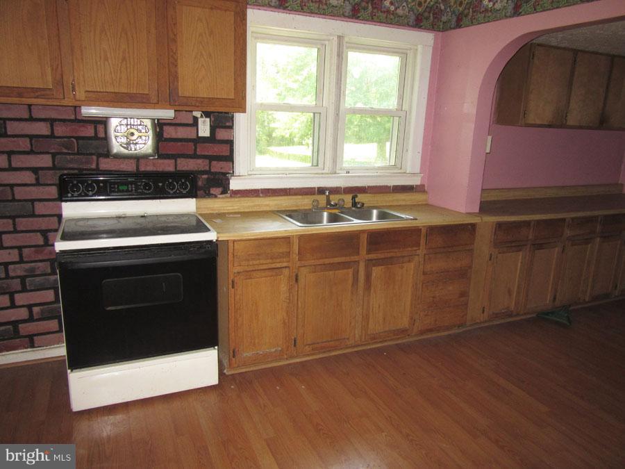 24007 Mervell Dean Road Hollywood, MD 20636 - Photo 8 of 20 Kitchen