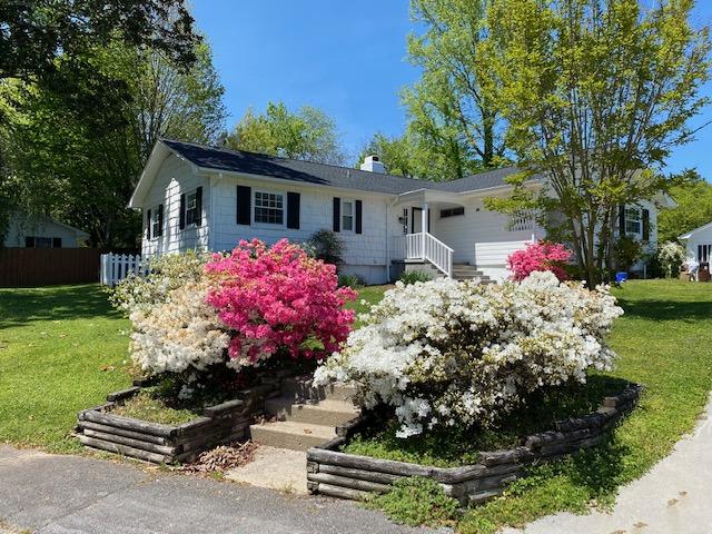 102 Norton Road Oak Ridge, TN 37830 - Photo 2 of 32 Front Pic
