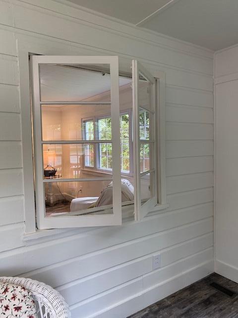 102 Norton Road Oak Ridge, TN 37830 - Photo 16 of 32 Porch window