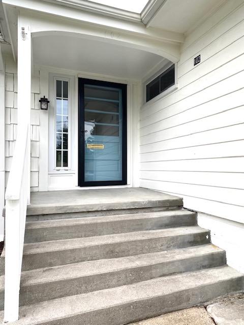 102 Norton Road Oak Ridge, TN 37830 - Photo 4 of 32 Front Door