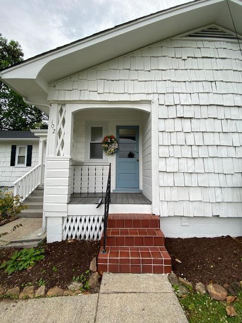 102 Norton Road Oak Ridge, TN 37830 - Photo 5 of 32 Side Door
