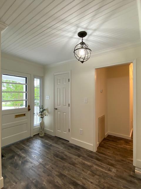 102 Norton Road Oak Ridge, TN 37830 - Photo 6 of 32 Front Door Foyer
