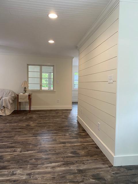 102 Norton Road Oak Ridge, TN 37830 - Photo 10 of 32 Shiplap wall