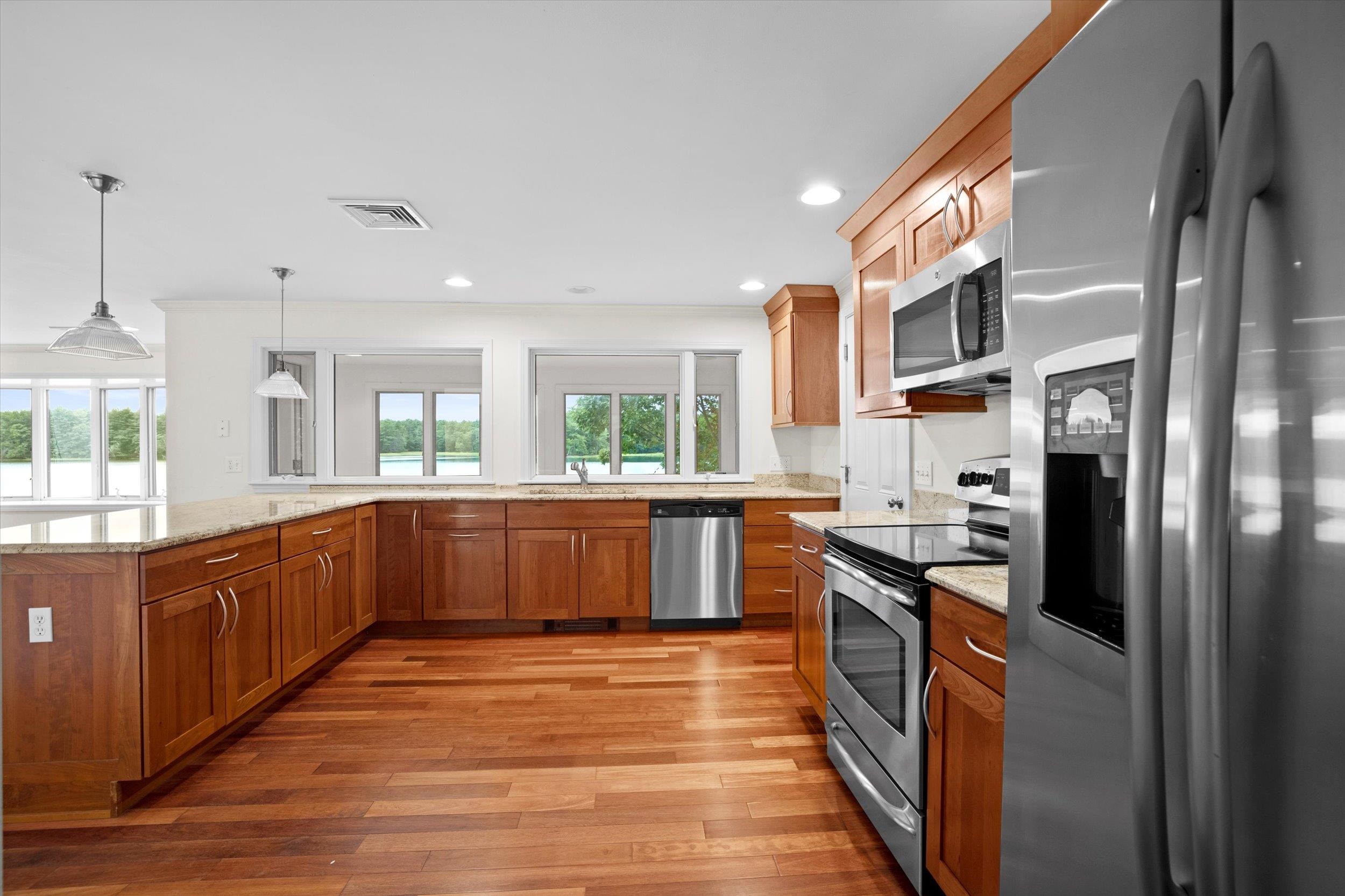 165 Spur Road Dover, NH 03820 - Photo 9 of 40