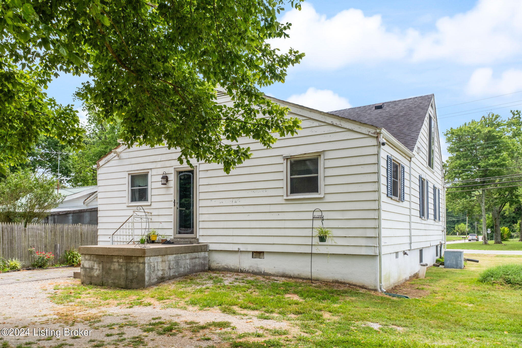5102 Cane Run Road Louisville, KY 40216 - Photo 41 of 47 5102 Cane Run Rd-9