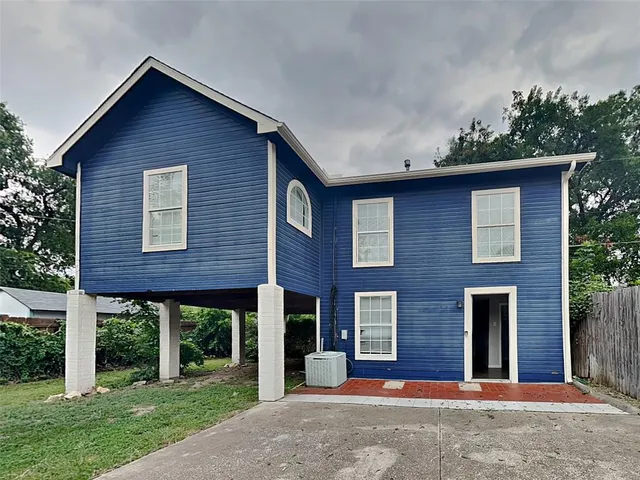 $410,000 | 2911 Ryan Avenue, Fort Worth, TX 76110