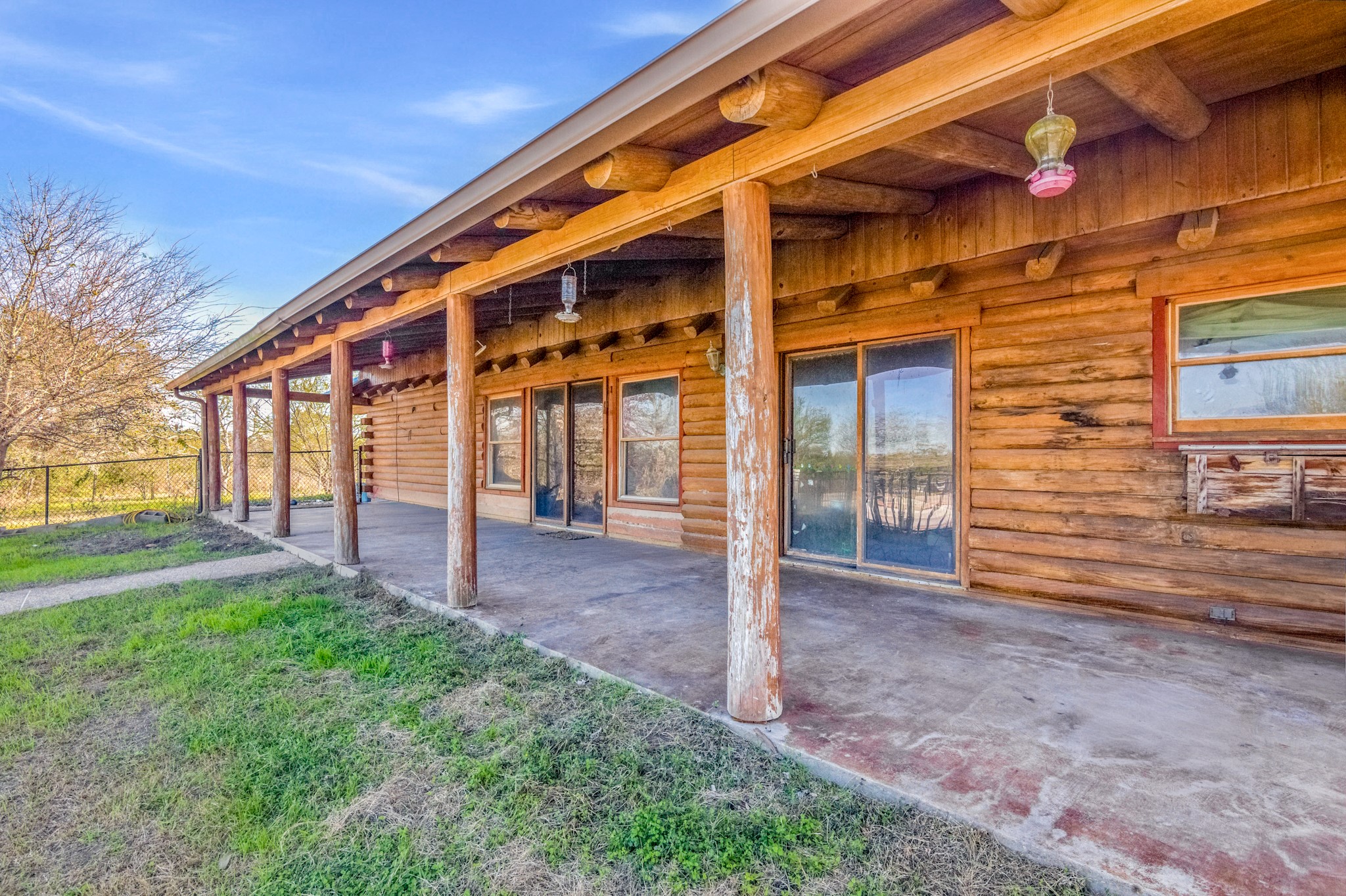 6347 Old Goliad Road Goliad, TX 77963 - Photo 28 of 42 a view of backyard with large tree