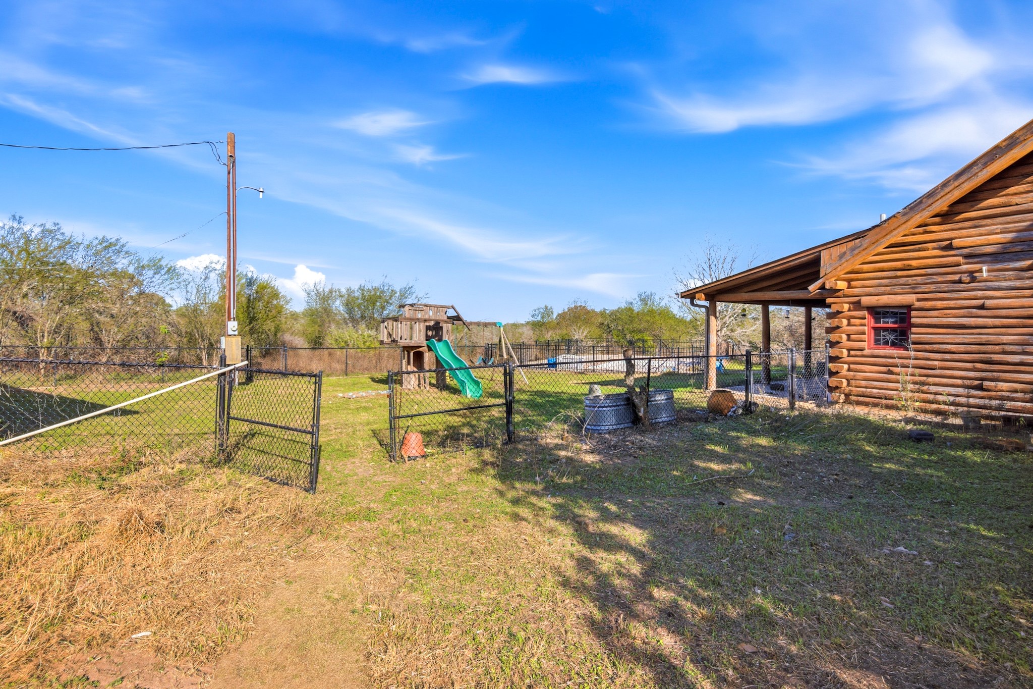 6347 Old Goliad Road Goliad, TX 77963 - Photo 29 of 42 a view of a basketball court