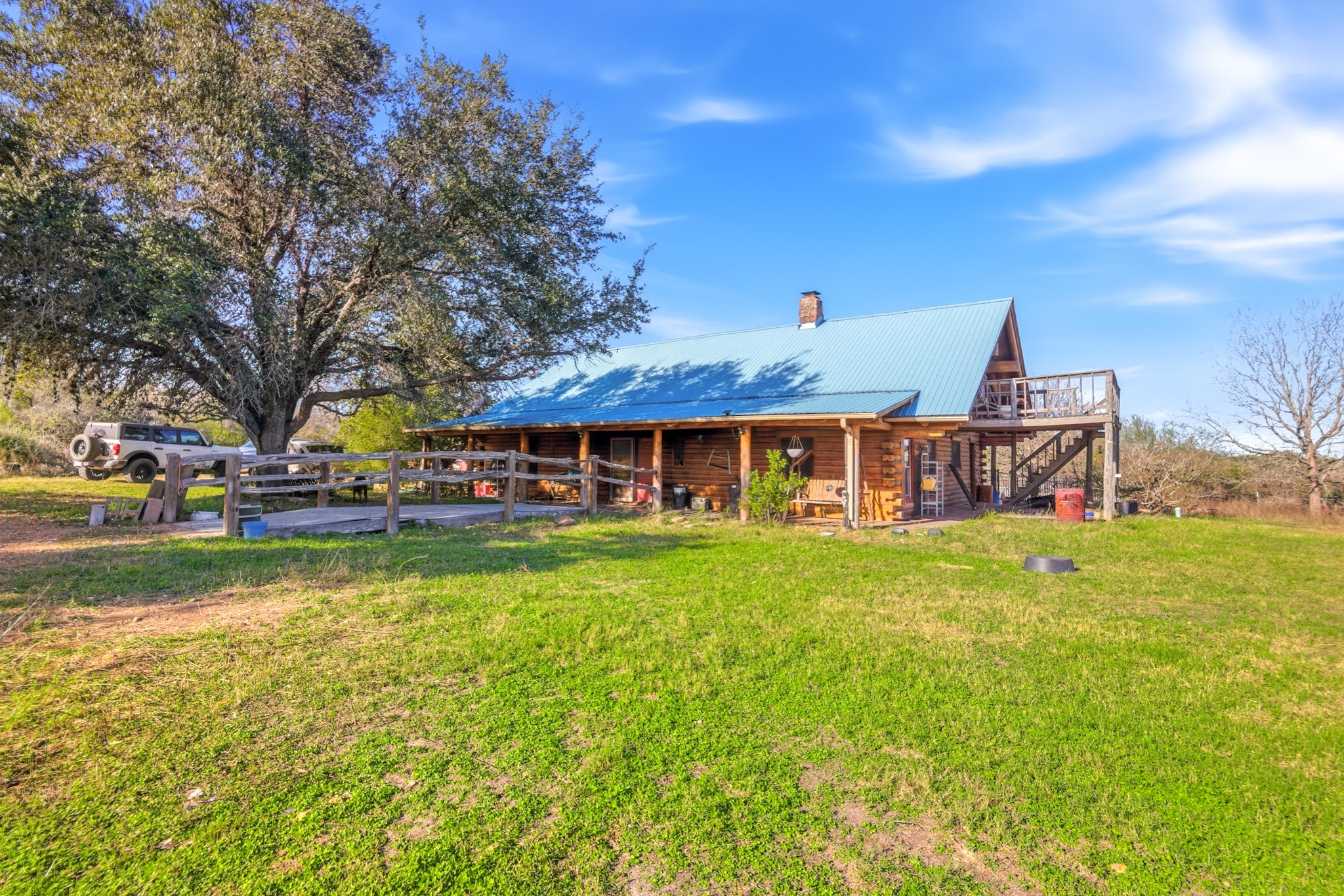 6347 Old Goliad Road Goliad, TX 77963 - Photo 3 of 42 a front view of a house with garden