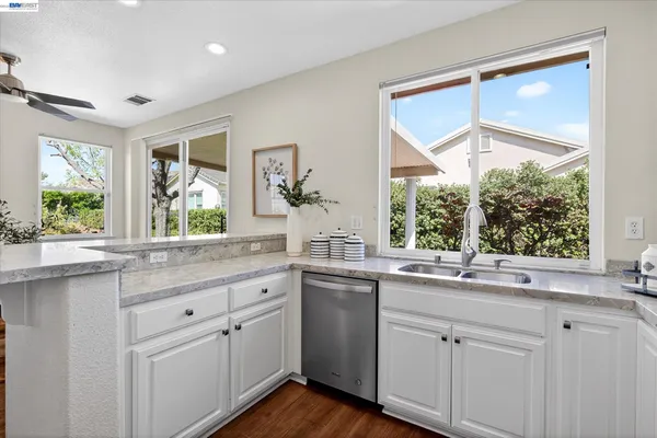 $575,000 | 1606 Regent Drive, Brentwood, CA 94513