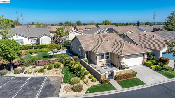 $575,000 | 1606 Regent Drive, Brentwood, CA 94513