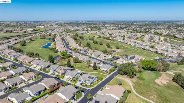 $575,000 | 1606 Regent Drive, Brentwood, CA 94513