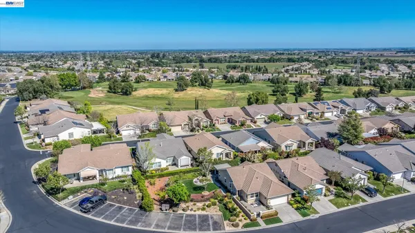 $575,000 | 1606 Regent Drive, Brentwood, CA 94513