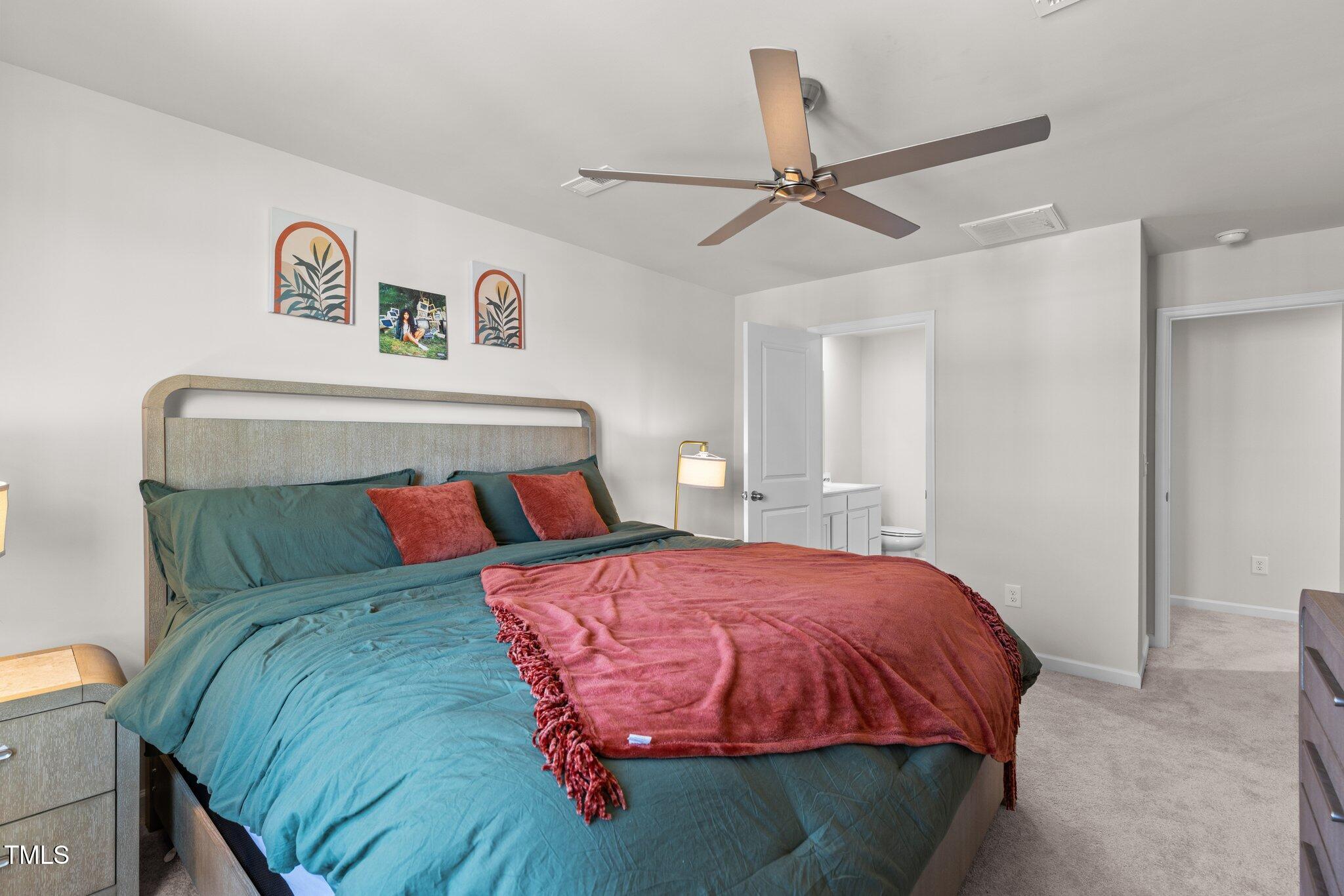 6854 Tarik Lane Raleigh, NC 27610 - Photo 18 of 41 19-web-or-mls-8Y3A6093