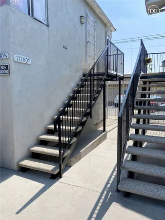$1,598 | 11140 1/2 South Mariposa Avenue, Los Angeles, CA 90044