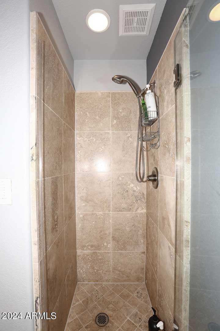 7710 East Gainey Ranch Road, Unit 229 Scottsdale, AZ 85258 - Photo 26 of 49 Primary Bath-Shower