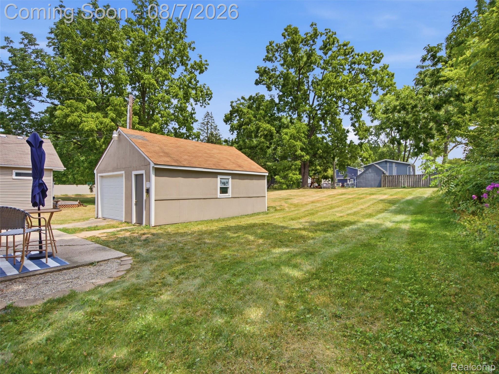 3077 York Road Rochester, MI 48309 - Photo 29 of 48 38-DSC08406.jpg