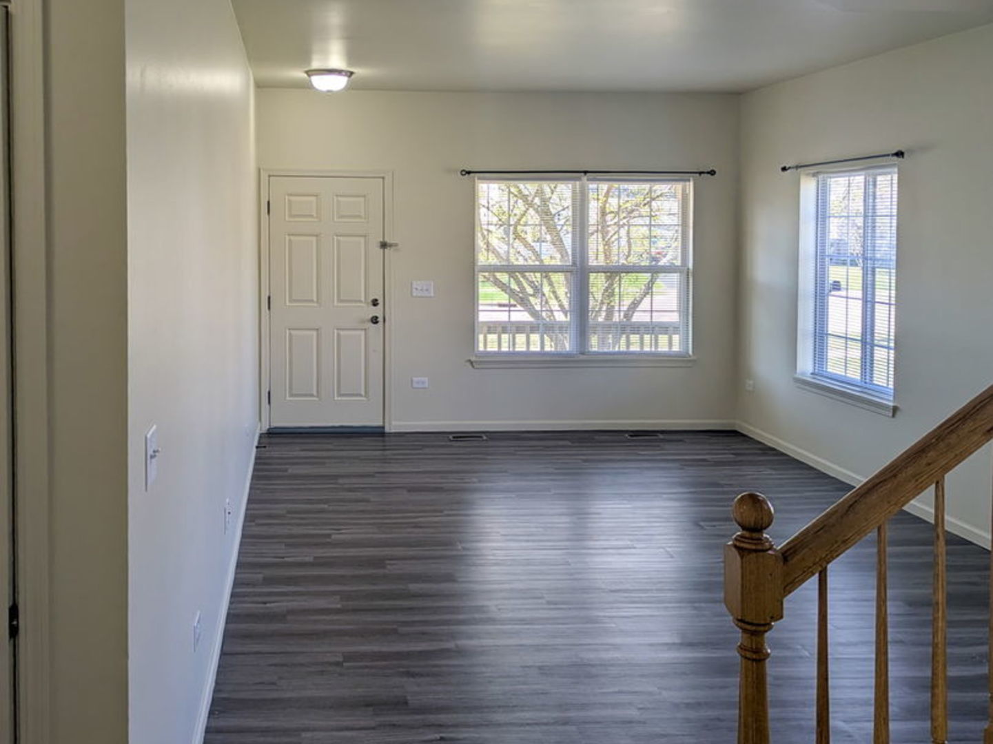 1663 Cesario Drive Hampshire, IL 60140 - Photo 2 of 10