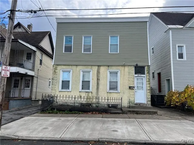 $115,000 | 809 Jefferson Avenue, Utica, NY 13501
