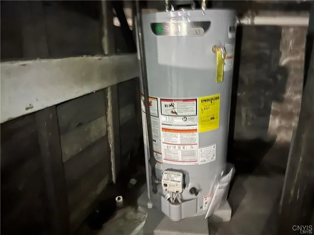 $115,000 | 809 Jefferson Avenue, Utica, NY 13501