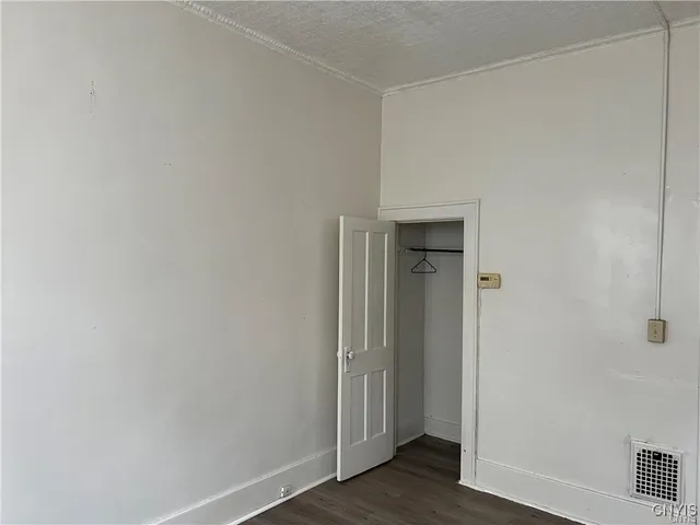 $115,000 | 809 Jefferson Avenue, Utica, NY 13501