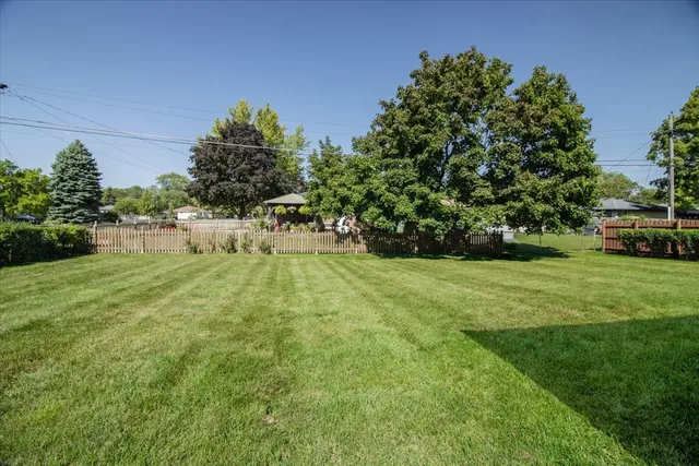 $339,900 | 1621 Mayfield Avenue, Joliet, IL 60435