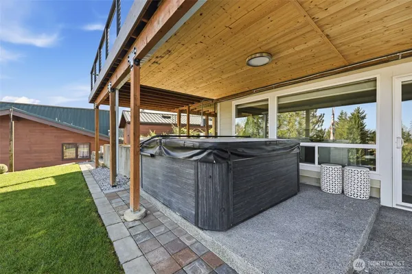 $1,598,000 | 4411 183rd Avenue East, Lake Tapps, WA 98391