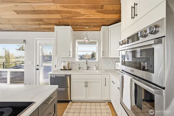 $1,598,000 | 4411 183rd Avenue East, Lake Tapps, WA 98391
