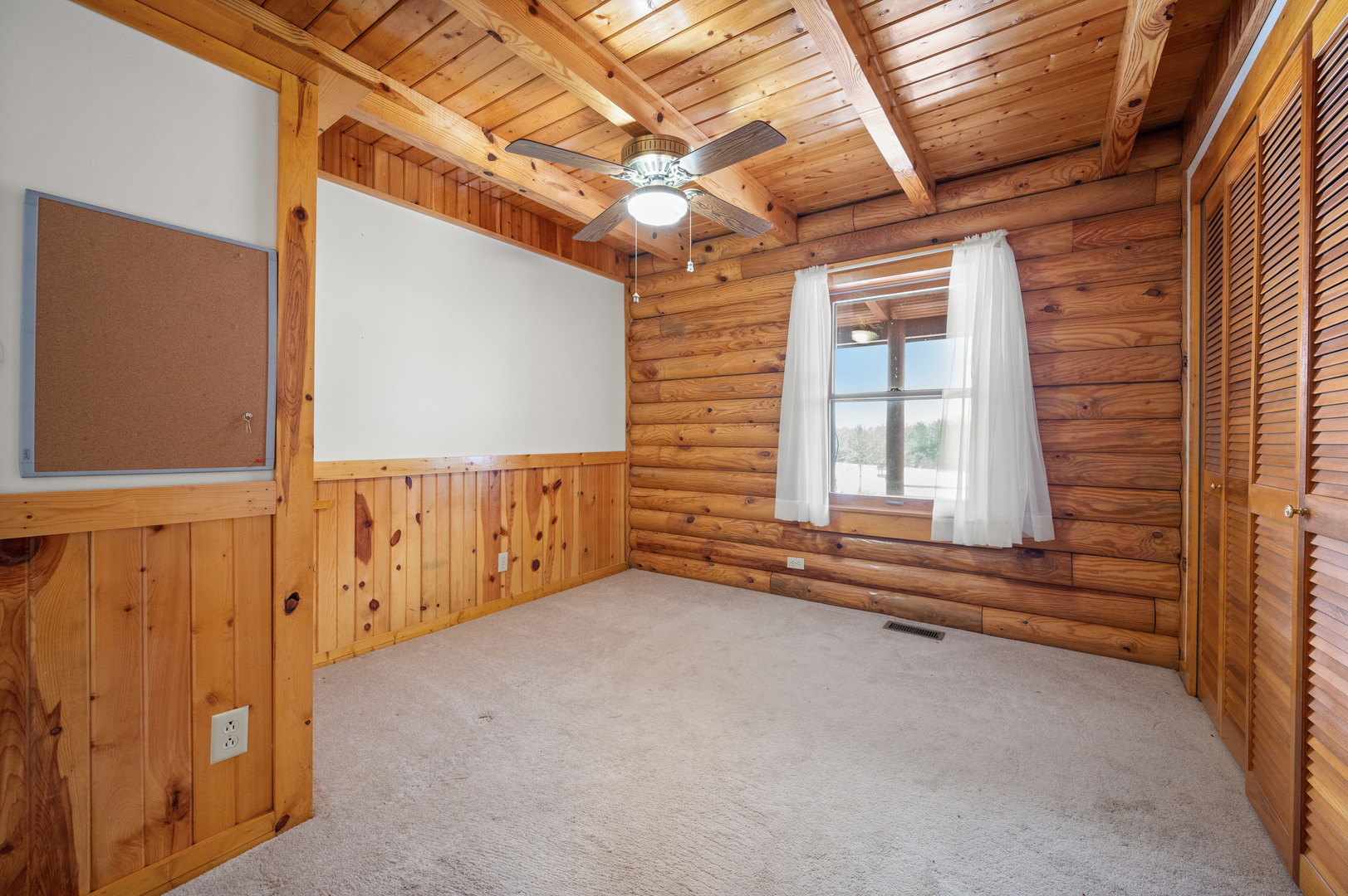 12005 Aldrich Road Sycamore, IL 60178 - Photo 20 of 50 a view of an empty room