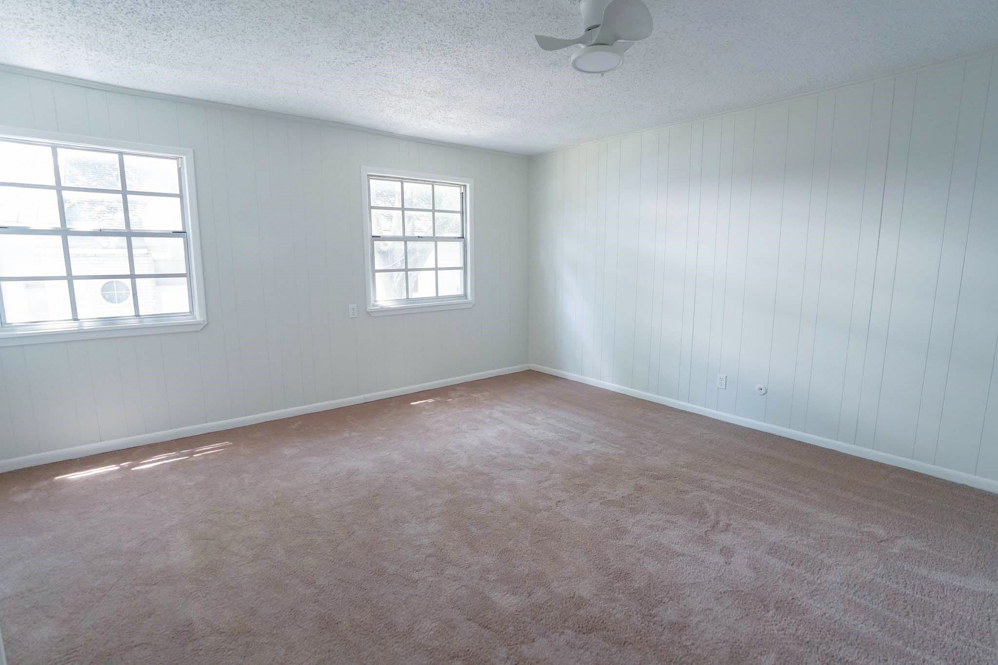 1255 Witte Road, Unit 17 Houston, TX 77055 - Photo 10 of 17 Primary suite