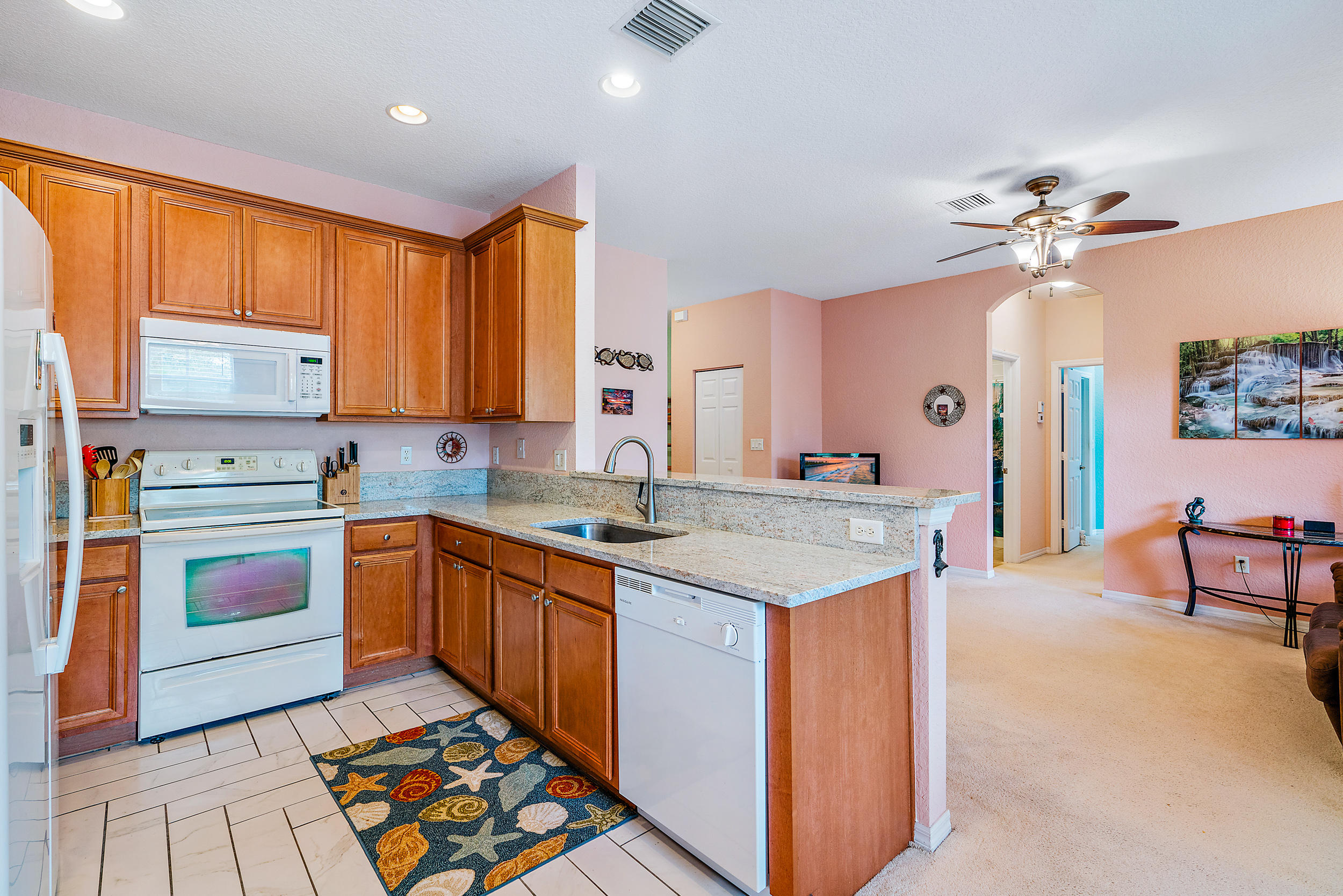 127 Seagrape Drive, Unit 203 Jupiter, FL 33458 - Photo 5 of 19 Kitchen