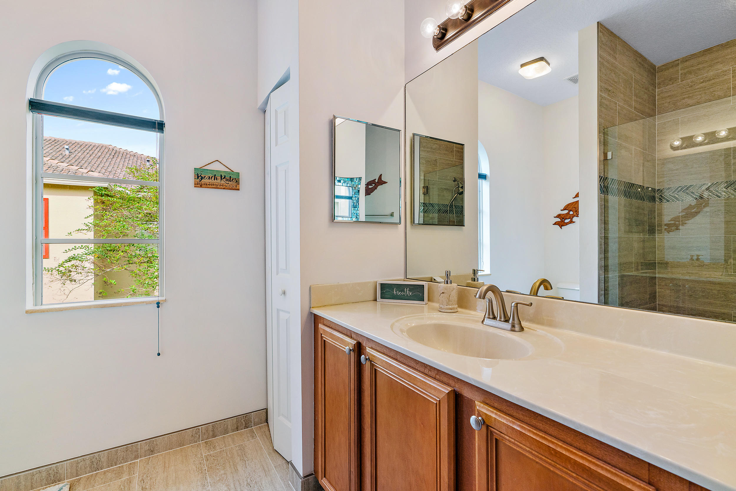 127 Seagrape Drive, Unit 203 Jupiter, FL 33458 - Photo 9 of 19 Master Bathroom